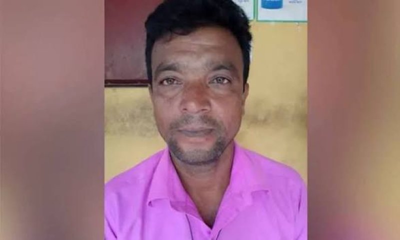 UP member hacked to death in Narail