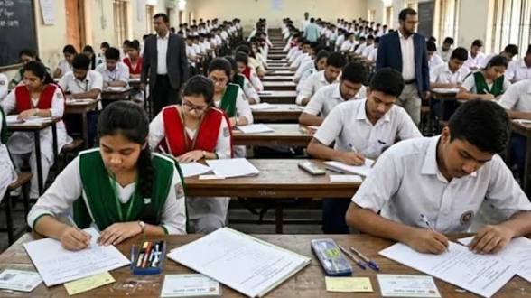 Chattogram HSC exams resume after three-week break