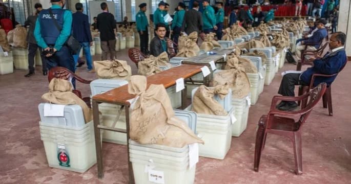 Govt Retires 32 Officials Linked to 2018 Election