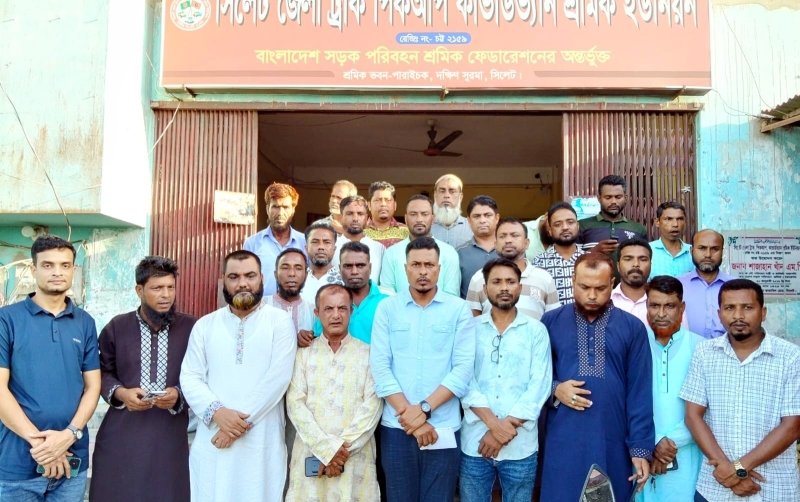 Truck, pickup workers call indefinite strike on 2 Sylhet routes