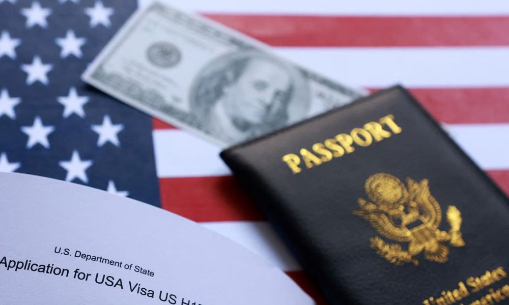 US suspends visa interviews worldwide amid new training
