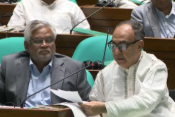 Mirza Abbas returns to parliament, vows to serve people