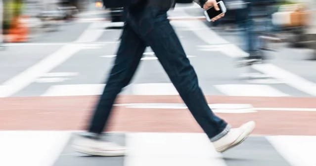 Faster walking linked to lower early death risk: Study