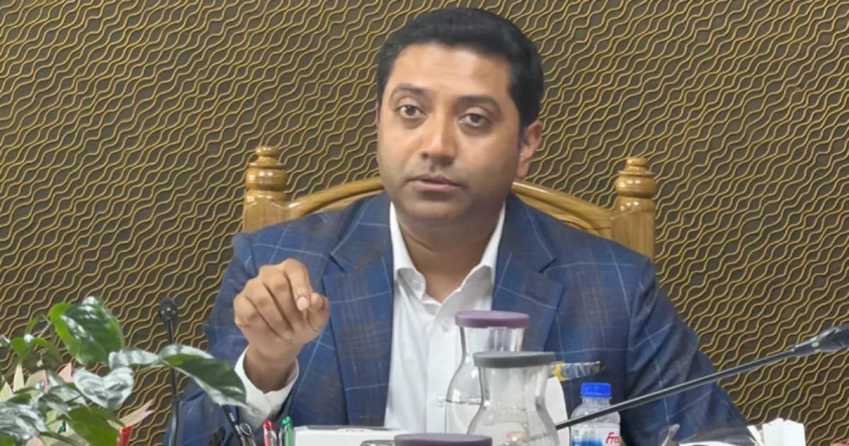 Bangla, English medium curricula to follow common standards