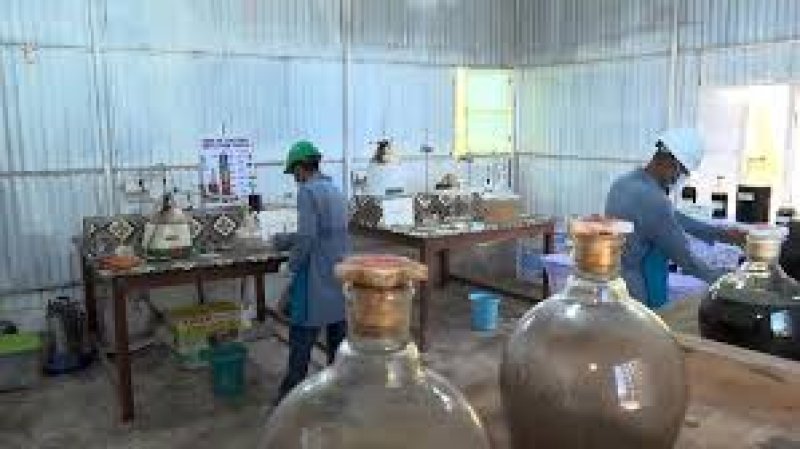 KUET researchers explore fuel production from waste